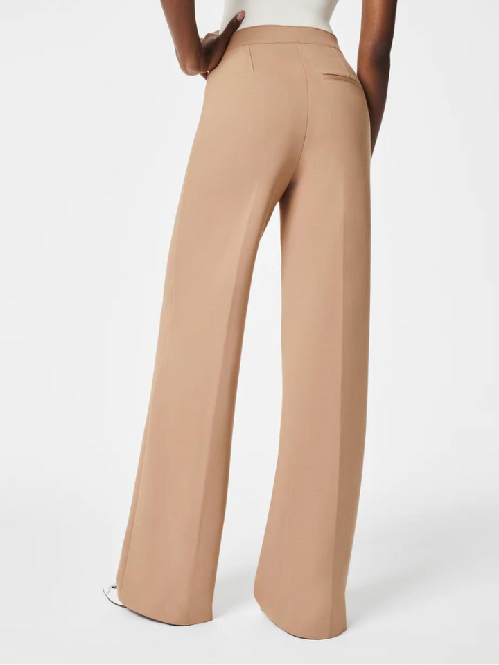 Pantaloni eleganti e modellanti FitCurve™