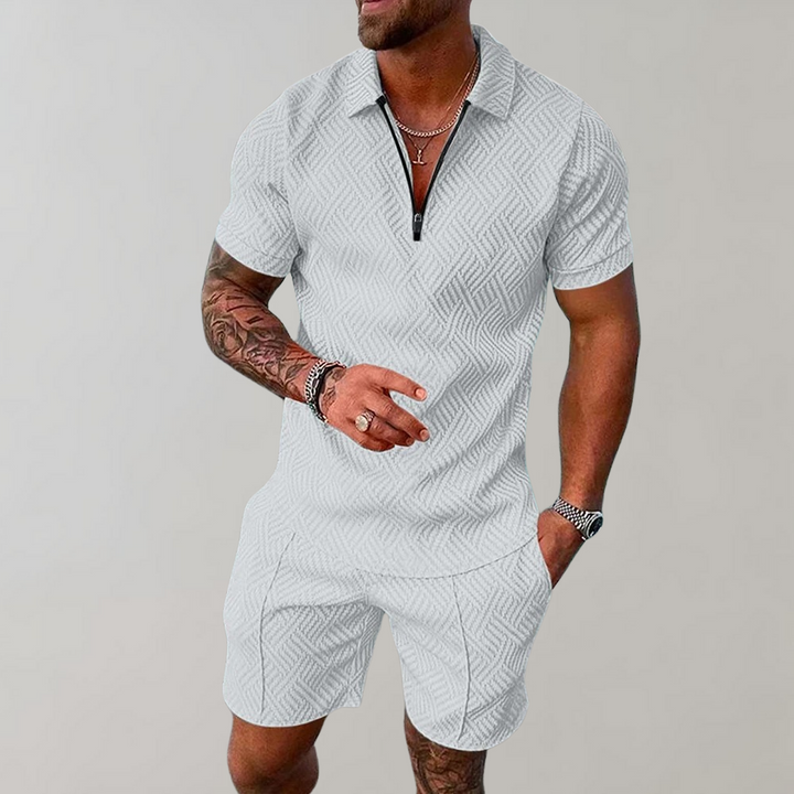 Set elegante e casual composto da polo e pantaloncini da uomo